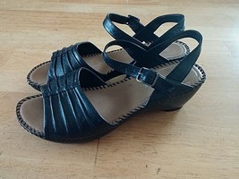 ST. JOHN&#39;S BAY BLACK LEATHER SANDALS-8.5M-ADJUSTABLE STRAP-OPEN TOE/HEEL... - £6.76 GBP