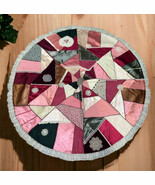 Vintage Handmade Patchwork Quilt Christmas Tree Skirt Round 44” &quot;A&quot; 1989... - $659.42 MXN