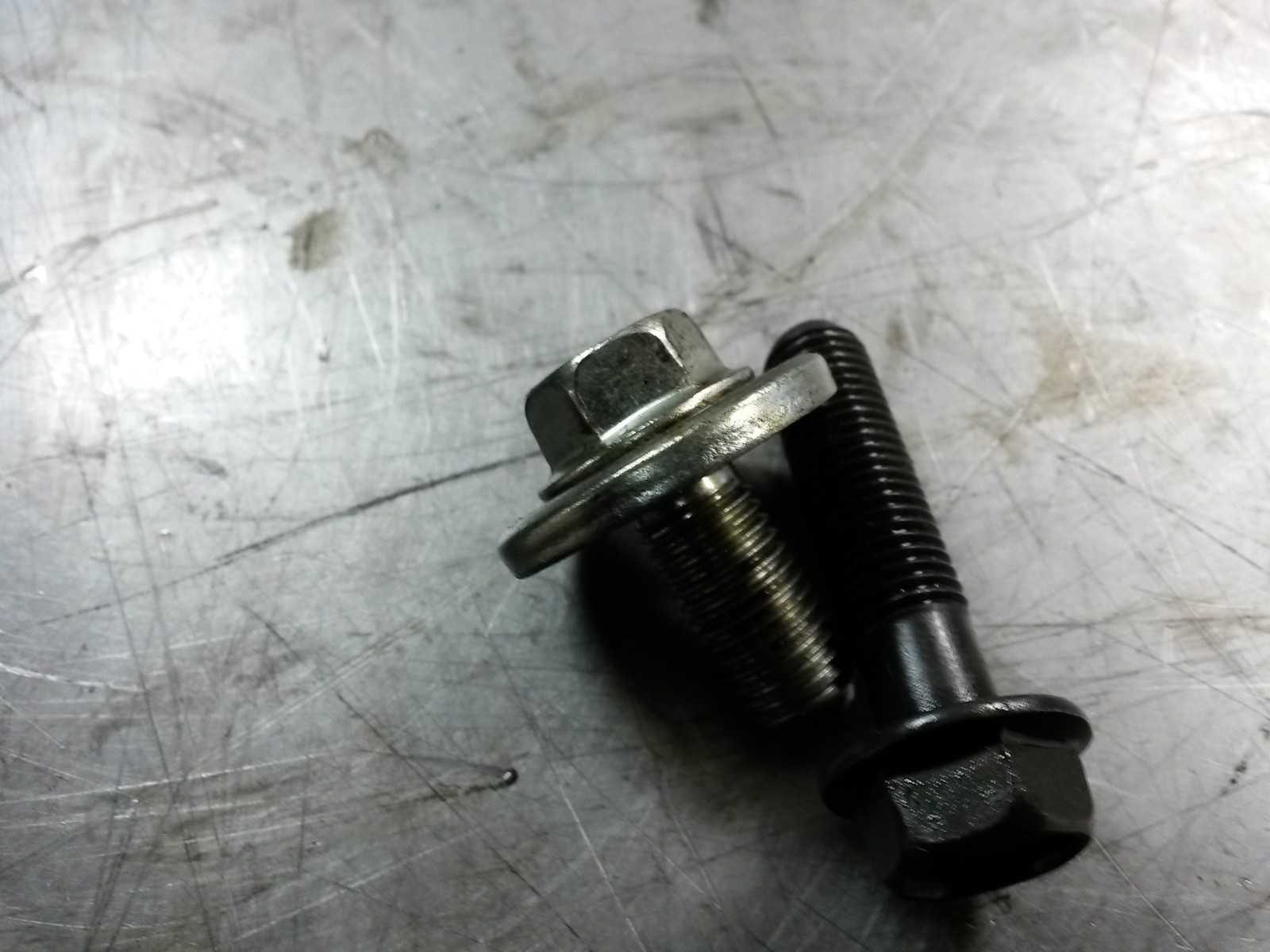 Camshaft Gear Bolt Set For 06-08 Toyota Rav4  2.4 - $19.75