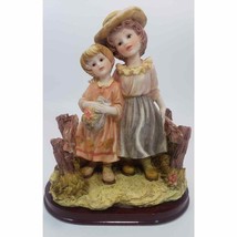 Vintage Home Decor Girls Figurine Country Decor 8-1/2&quot; x7&quot; x 4-3/4&quot; - $603.64 MXN