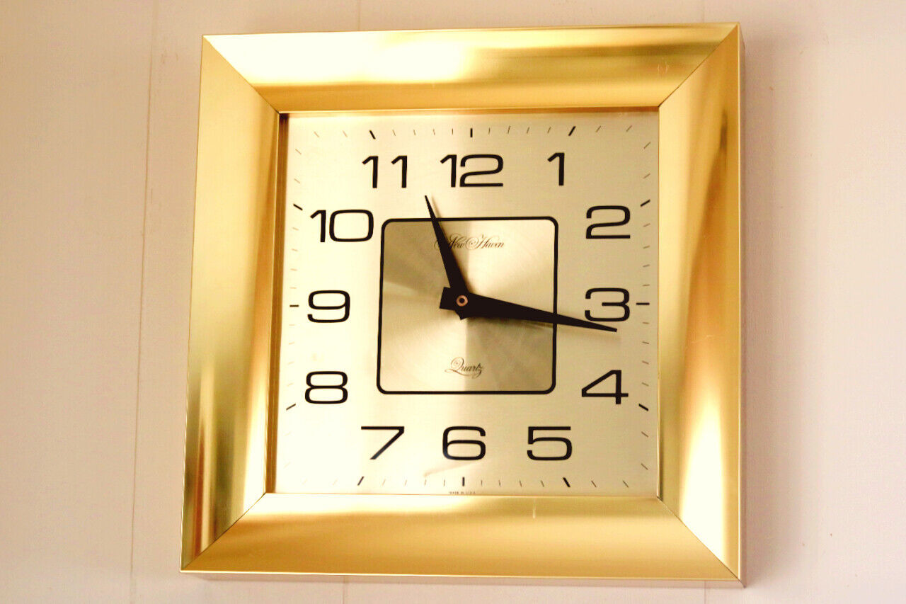 Vintage American New Haven Quartz Wall Clock Gold Square - £75.13 GBP