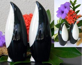 Vintage Pair Penguins Bird Bud Spill Vases HJ Wood Ltd Burslem England - £44.78 GBP