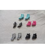 Set of 5 Barbie Shoes EUC - $13.43 CAD