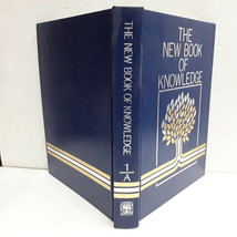 The New Book of Knowledge [Volume 1 A] - £3.58 GBP