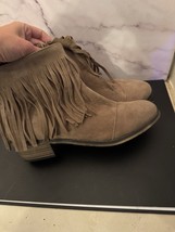 Breckelle Beige Boots  - $282.73 MXN