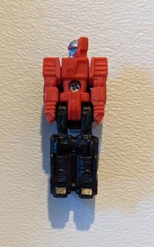 Titans return popular autobot blaster