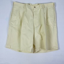 Jos A Bank Traveler&#39;s Mens Chino Shorts Size 40 (39&quot;) Beige Pleated Front - $18.99