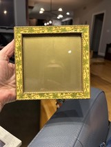 Vintage Picture Frame with Floral Pattern Heavy - Metal - $464.58 MXN