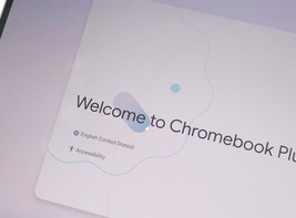 HP Chromebook Plus 14" Core i3 8GB 256GB SSD - Mineral Silver ISSUE image 3