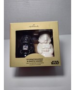 Hallmark Disney Star Wars Darth Vader &amp; Stormtrooper Salt and Pepper Sha... - $460.16 MXN
