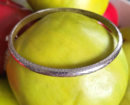 Vintage Sterling Silver Bangle Bracelet with Diamond Cutting and safety ... - $23.75
