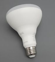 WiZ Smart Lighting 556142 BR30 Lightbulb  image 3