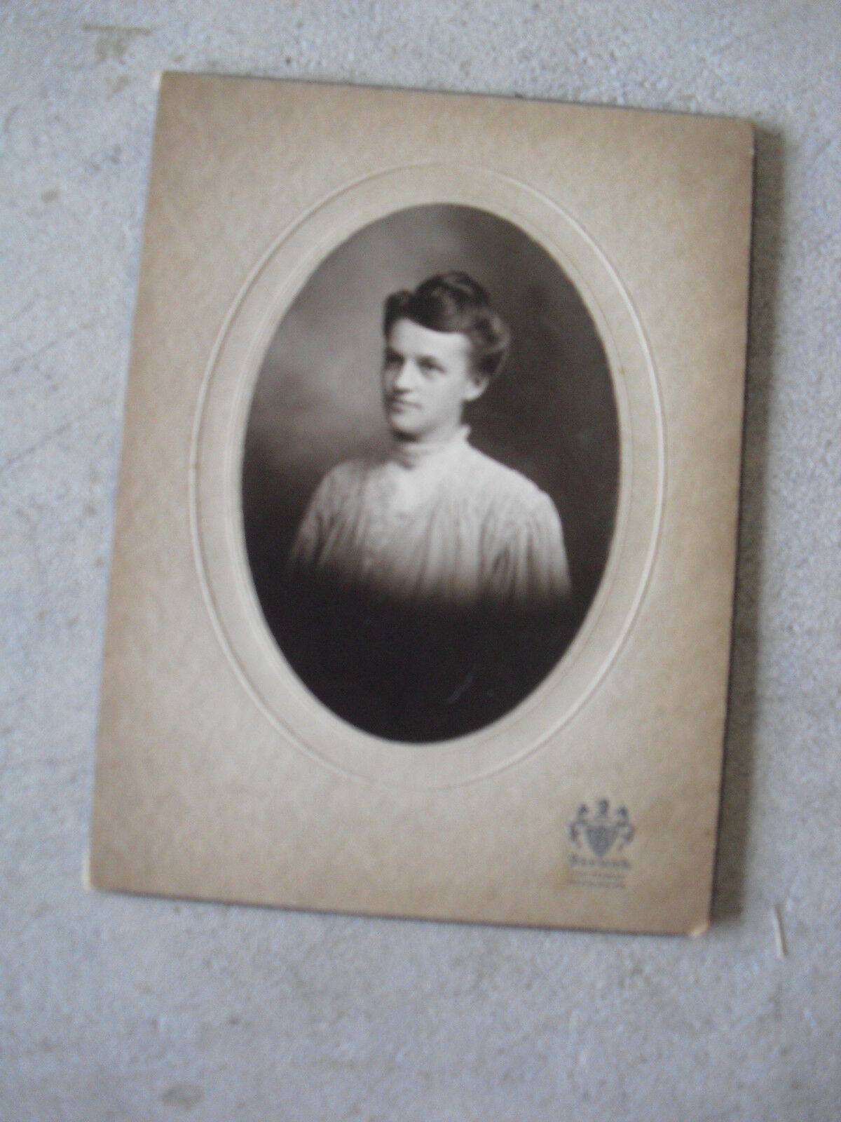 Early 1900s Woman Photograph Matted by Strunk Reading PA - $15.84