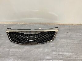 . 86350-2R000 2011 2012 2013 KIA SORENTO FRONT CHROME GRILLE - $75.00
