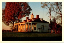 George Washington&#39;s Mount Vernon Mansion During Autumn Fall Vintage Postcard - £7.34 GBP