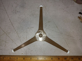 21TT98 Ge JES1033WB 001 Parts: Carriage 3 Arm, 9-1/4" Track, Very Good Condition - $9.42