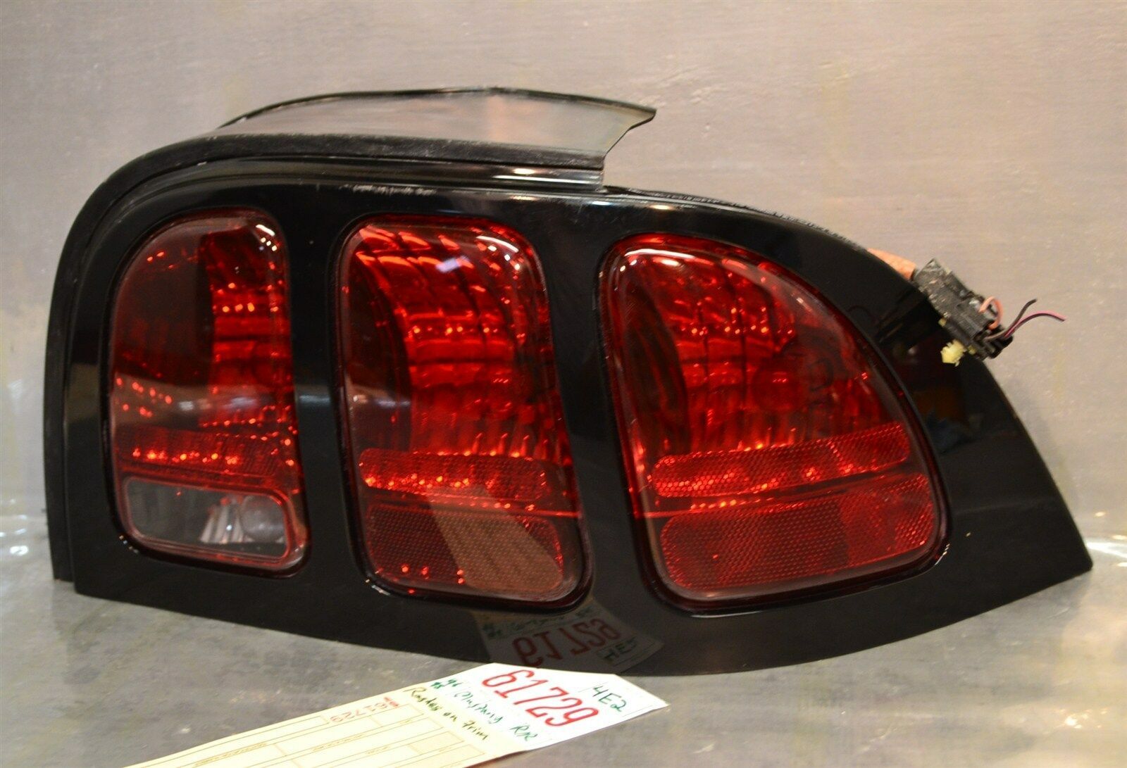1996-1997-1998 Ford Mustang Oem Right Pass tail light W/ harness 29 4E2 - $46.39