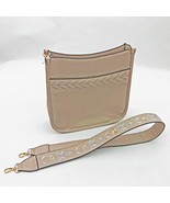 Jen &amp; Co. Pippa Gray  Vegan Leather Stitch Accented Crossbody Bag - $869.64 MXN