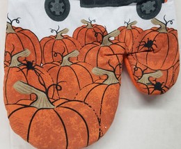 Kitchen Oven Mitt (7&quot;x13&quot;) Halloween, Truck With Pumpkins, Trick Or Treat, Gr - £6.36 GBP