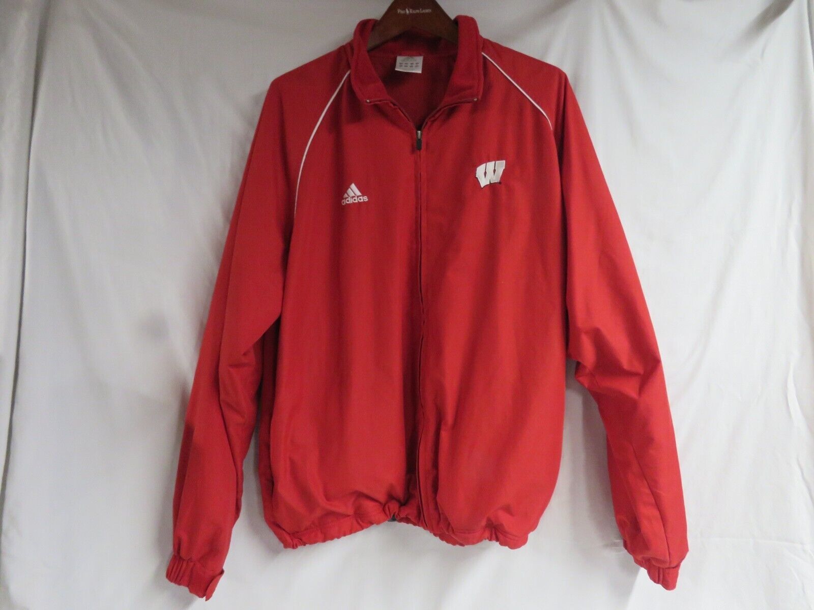 Adidas Wisconsin Badgers Men&#39;s Zippered Long Sleeve Warmup Jacket Size XL - $8.86