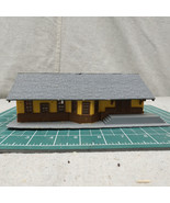 Tyco HO Scale Passenger Station for Model Train Layout - £11.24 GBP