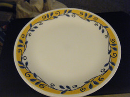 Corelle Casa Flora 10&quot; Dinner Plate Yellow Trim Blue Vine - $19.40