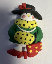 Brooch Pin Christmas Mrs. Snow Woman Green Pocketbook Hat Heels 2.5x1.5 - £6.14 GBP