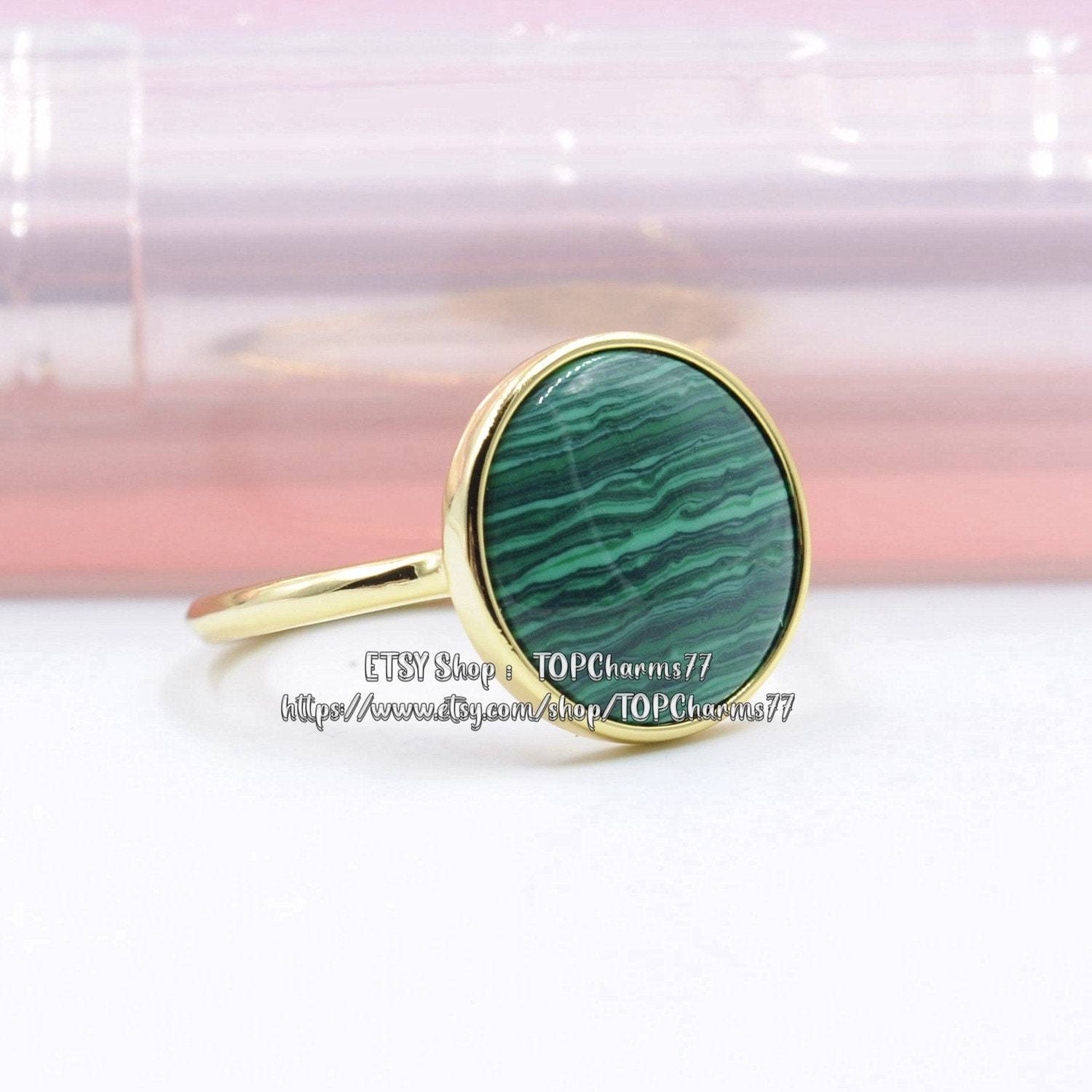 2019 Beautifully Different Collection Shine & Green Murano Glass Ring