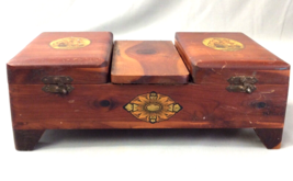 Vintage Cedar Wooden Footed Dresser Box Ship Theme Valet Organizer - £21.57 GBP