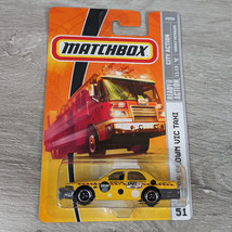 Matchbox 2009 City Action #51- &#39;06 Crown Vic Taxi - New on Excellent Card - £3.10 GBP