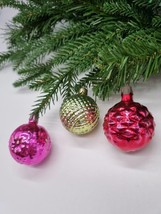 Set of 3 Vintage Patterned Round Baubles  Christmas Decorations Glass Ornaments - £17.27 GBP