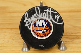 NHL Autographed Hockey Puck New York Islanders Bryan Trottier #19 108/150 - £27.25 GBP