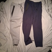American Eagle Joggers Lot of 2 Men&#39;s Size Medium AE Blue, Gray - $16.55
