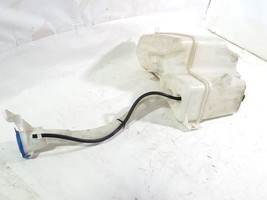 Washer Fluid Reservoir OEM 2007 Range Rover  - $534.47 MXN