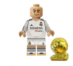Minifigure Ronaldo Luís Nazário De Lima Soccer Player World Cup! Custome - $7.94