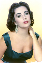 Elizabeth Taylor Busty Color Stunning! 18x24 Poster - £19.22 GBP