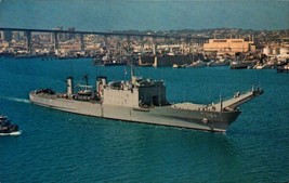 MARINE PHOTO POSTCARD- USS FREDRICK (LST-1184)-LANDING SHIP TANK  BK66 - £3.86 GBP
