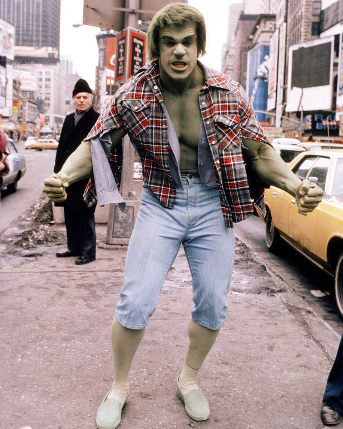 The Incredible Hulk Featuring Lou Ferrigno 16x20 Poster