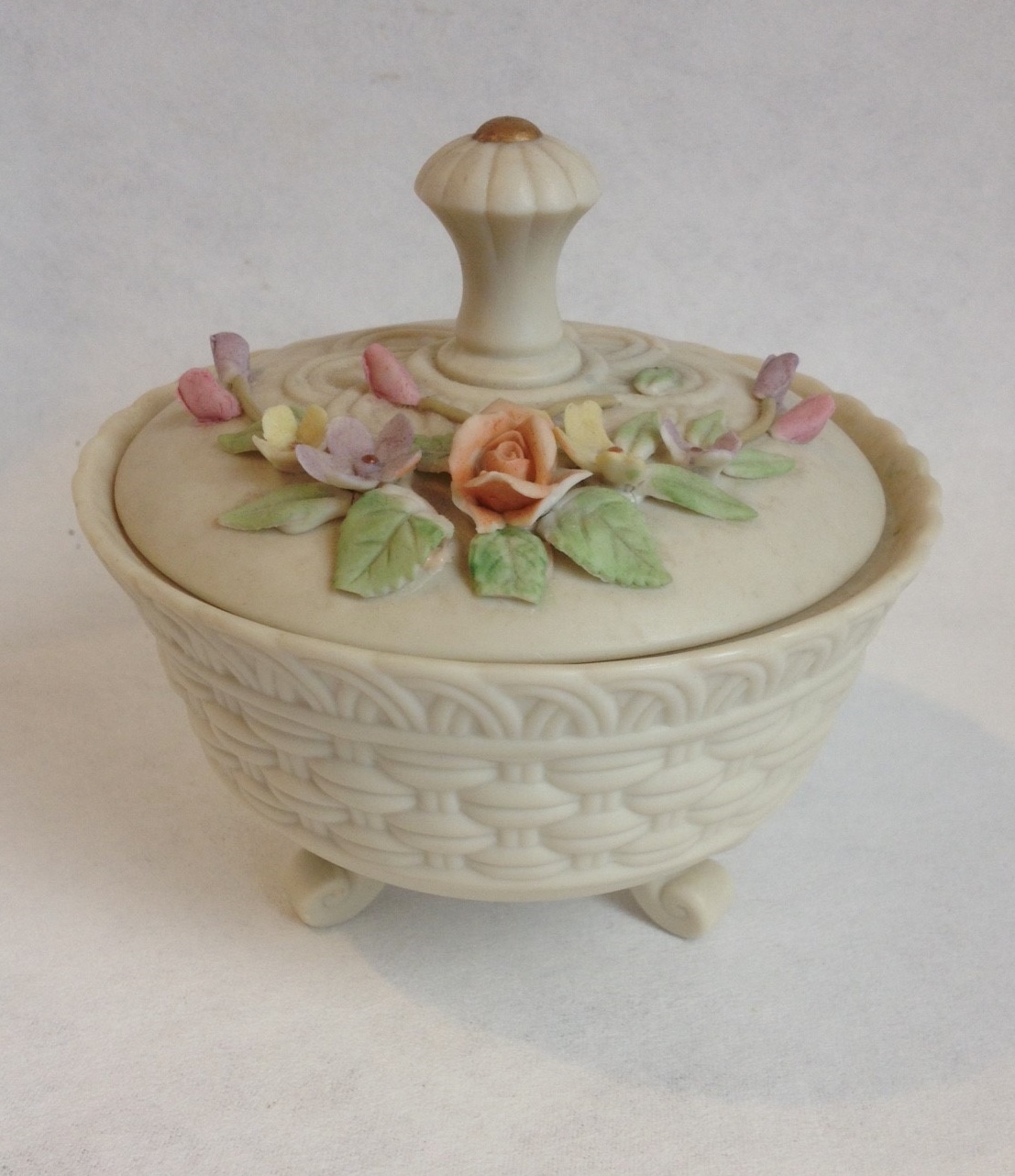Lefton Hand Painted Candy Bowl Covered Trinket Jewelry Box Antique Ivory Floral - $34.00