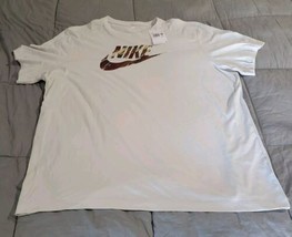 The Nike Tee Short Sleeve Men&#39;s T Shirt 2XL XXL Multi Color Camo Swoosh DD3370 - £22.05 GBP