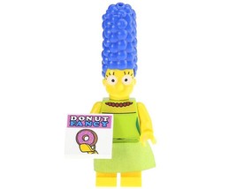 An item in the Toys & Hobbies category: Gift Christmas Marge Simpson Building Minifigure