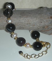 Unique Black Onyx And Pearls Beads Bracelet - $19.99