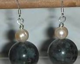Gorgeous Genuine 16MM Black Labradorite Pearls Earrings - £16.07 GBP