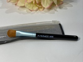 MAC Limited Edition Shader Brush ~ 252SE ~ (New, In Case) *Sealed* Free Shipping - £19.34 GBP