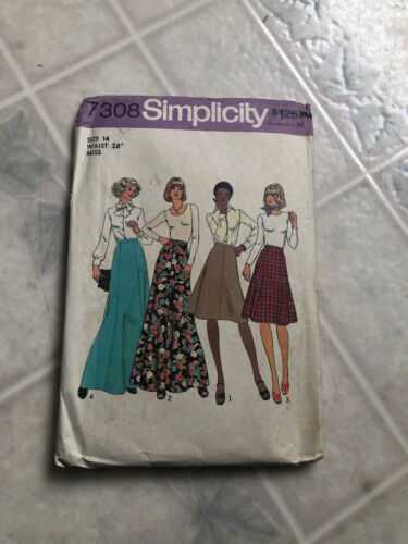 Simplicity 7308 MISSES WOMEN'S Skirts Vintage 1970's SIZE 14 partially Cut - $13.97