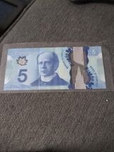 Banknote- 2013 Canada $5 Five Dollar Polymer , P106 Wilkins/ Macklem, Unc - $14.89 CAD