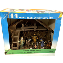 Italy Nativity Scene Set with Wood Manger 10 Plastic Non-Removable Figures Vtg - £18.99 GBP