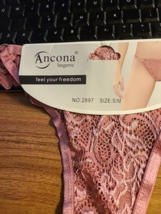 Acona Lingerie Thong  made in ITALY BIKINI PANTY sz S/M Nwt - $676.07 MXN