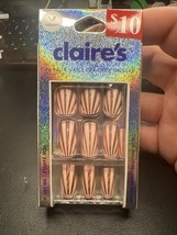 24pc Claire&#39;s Fake False Glue On Pink Sunburst Square Metallic Nails - $185.59 MXN
