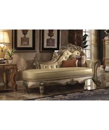 Vendome Chaise w/2 Pillows, Bone Faux Leather &amp; Gold Patina Finish - $45,453.77 MXN